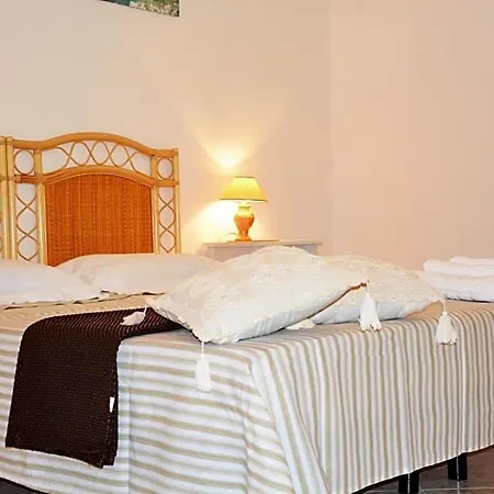 Oda ve Kahvaltı Salenterra