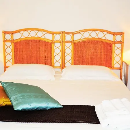 Salenterra Bed & Breakfast *